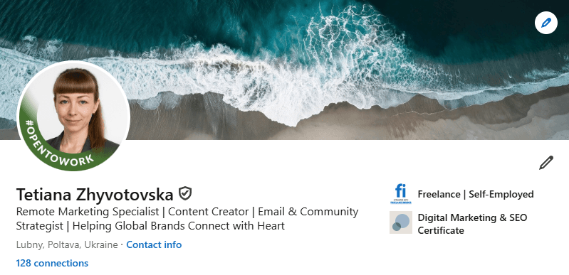 Recruiter LinkedIn profile screenshot with NFC ID verification