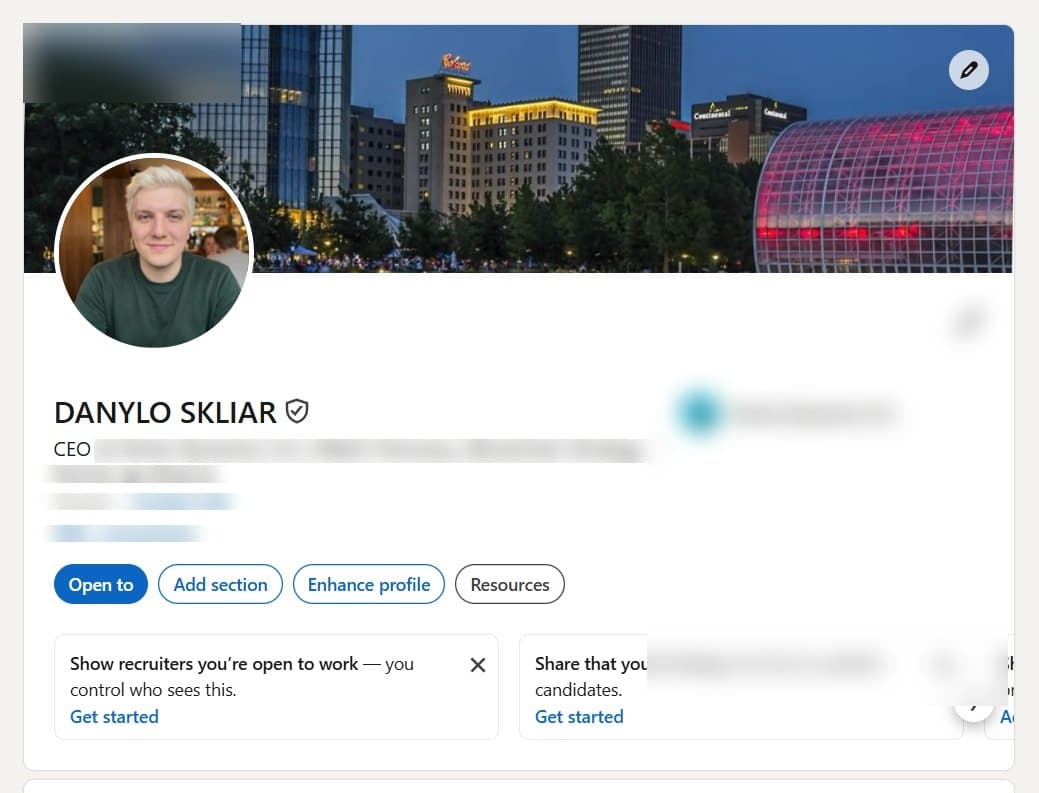 Verified LinkedIn profile of a Web3 CEO based in Ukraine, with NFC ID verification